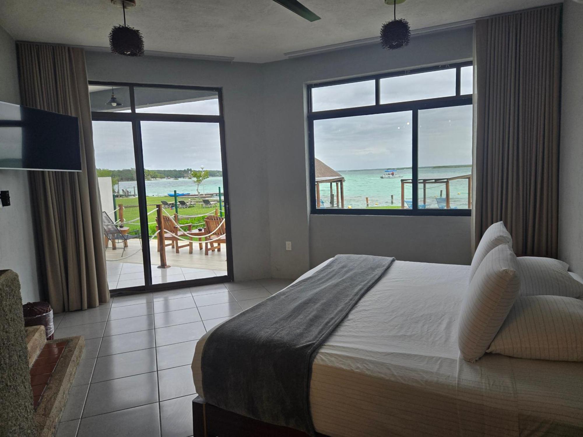 Blue Caribe Bacalar Front Lagoon Exterior photo